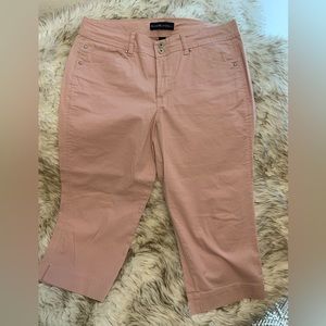 Lightweight summer capris